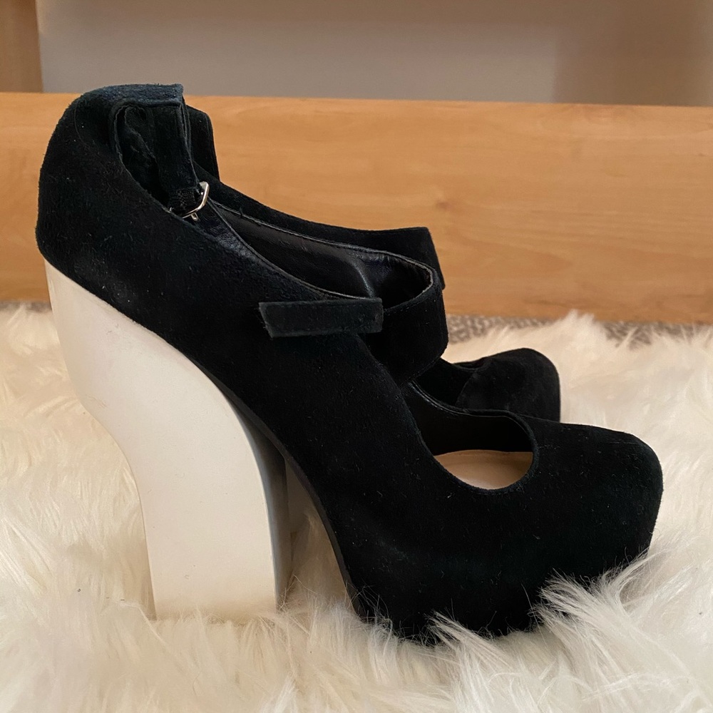 Betsy Johnson Block High Heels